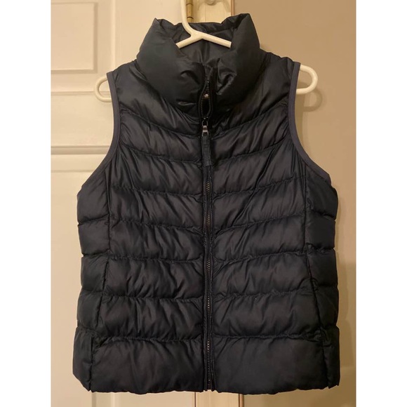 Uniqlo black kid’s vest - Picture 1 of 1